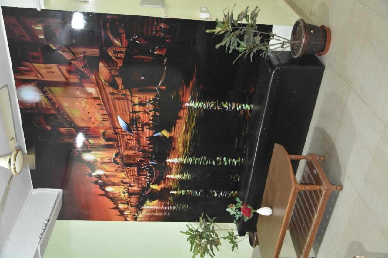 Hotel Yug Residency Varanasi Dış mekan fotoğraf