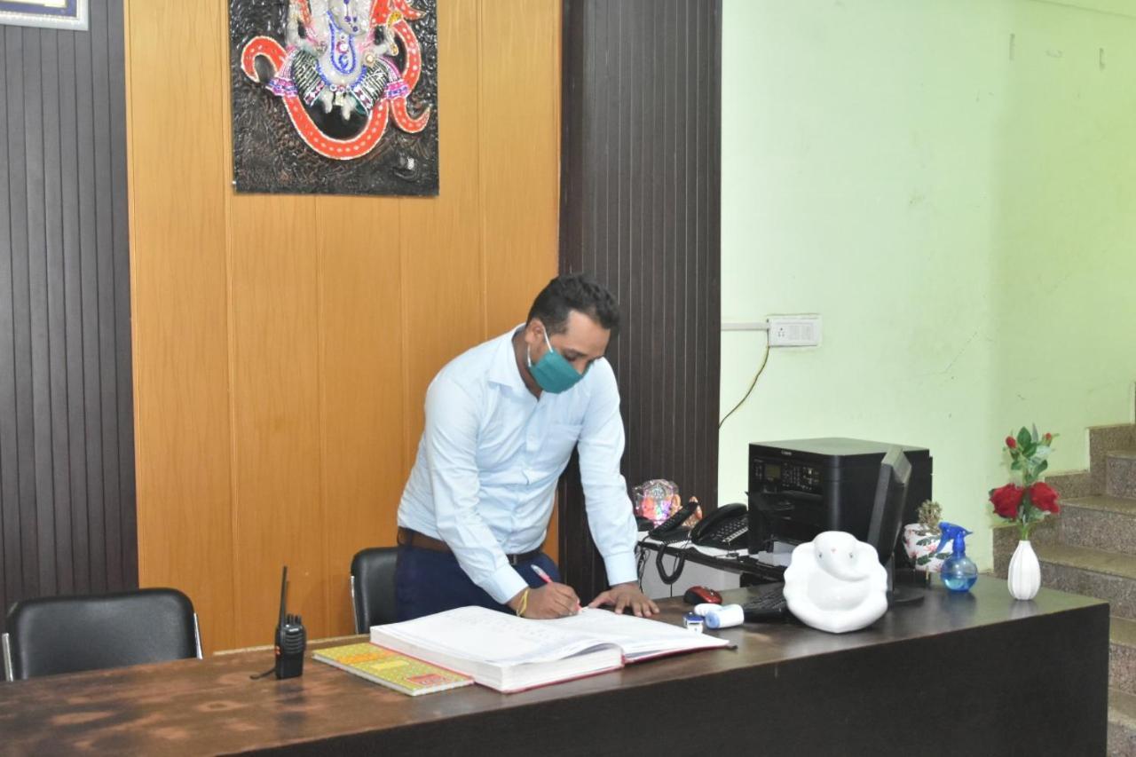 Hotel Yug Residency Varanasi Dış mekan fotoğraf