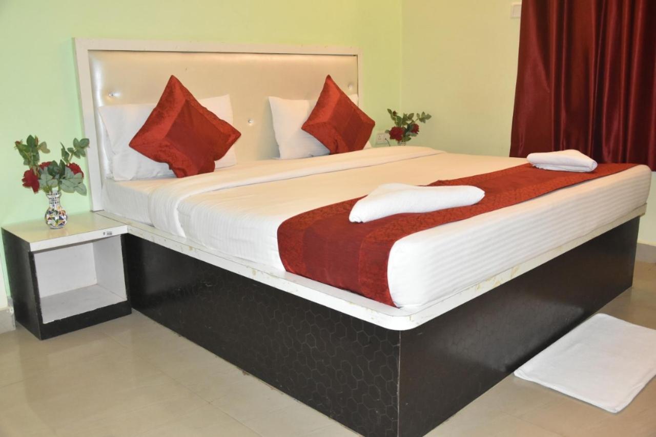 Hotel Yug Residency Varanasi Dış mekan fotoğraf